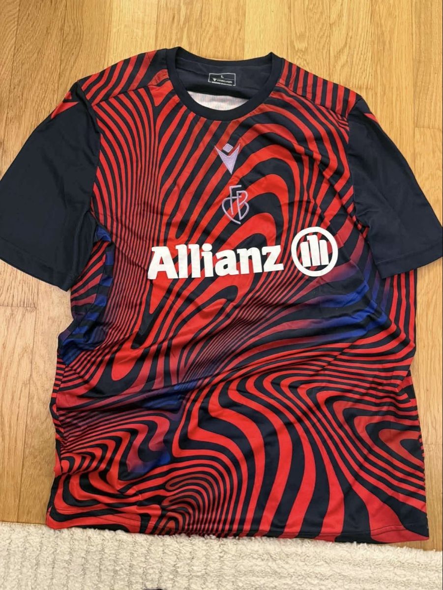 Maillots de corps & Pantalons: Fc Basel Trainingstrikot Allianz – D'occasion à Basel par kleinerprinz