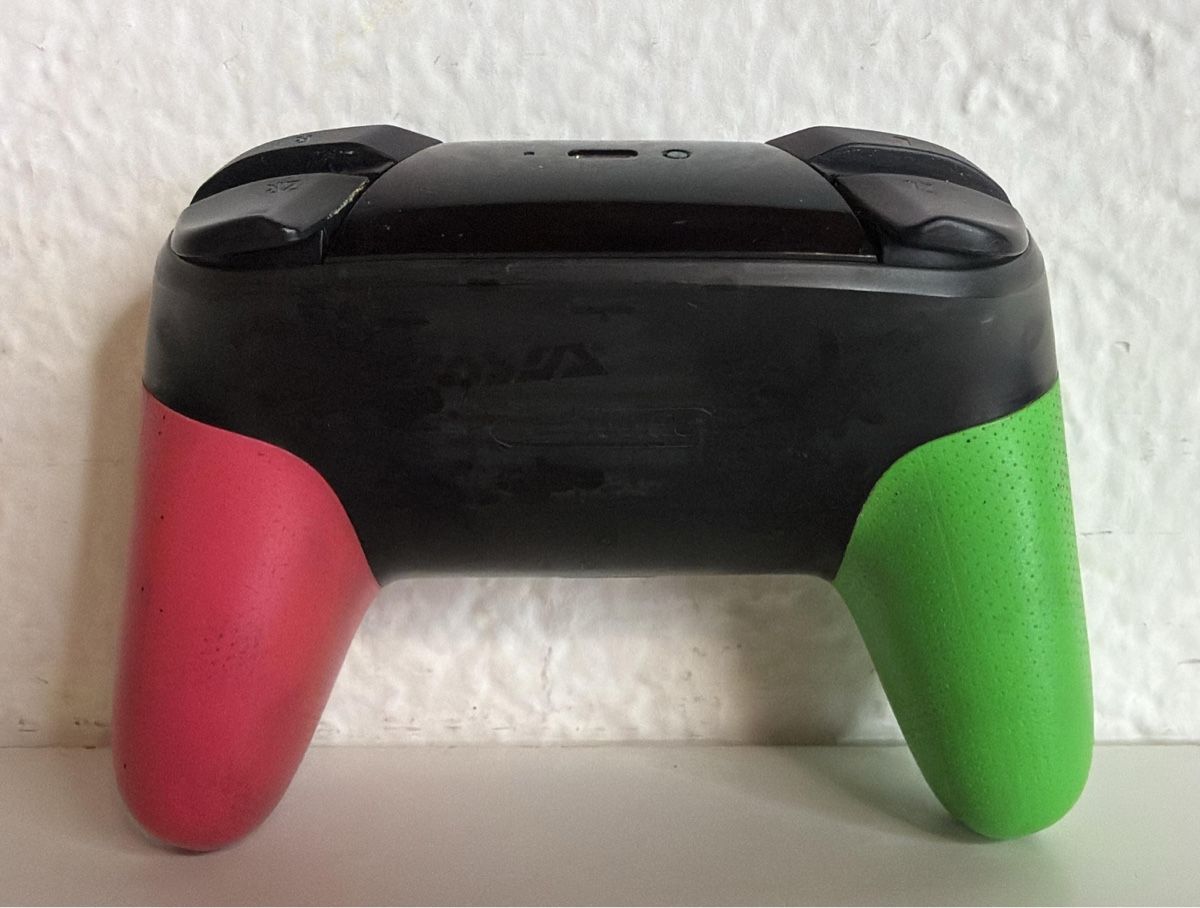 Nintendo Controller: Nintendo Switch Pro Controller - Splatoon Edition – Usato da Ehrendingen venduto da bubulence 1