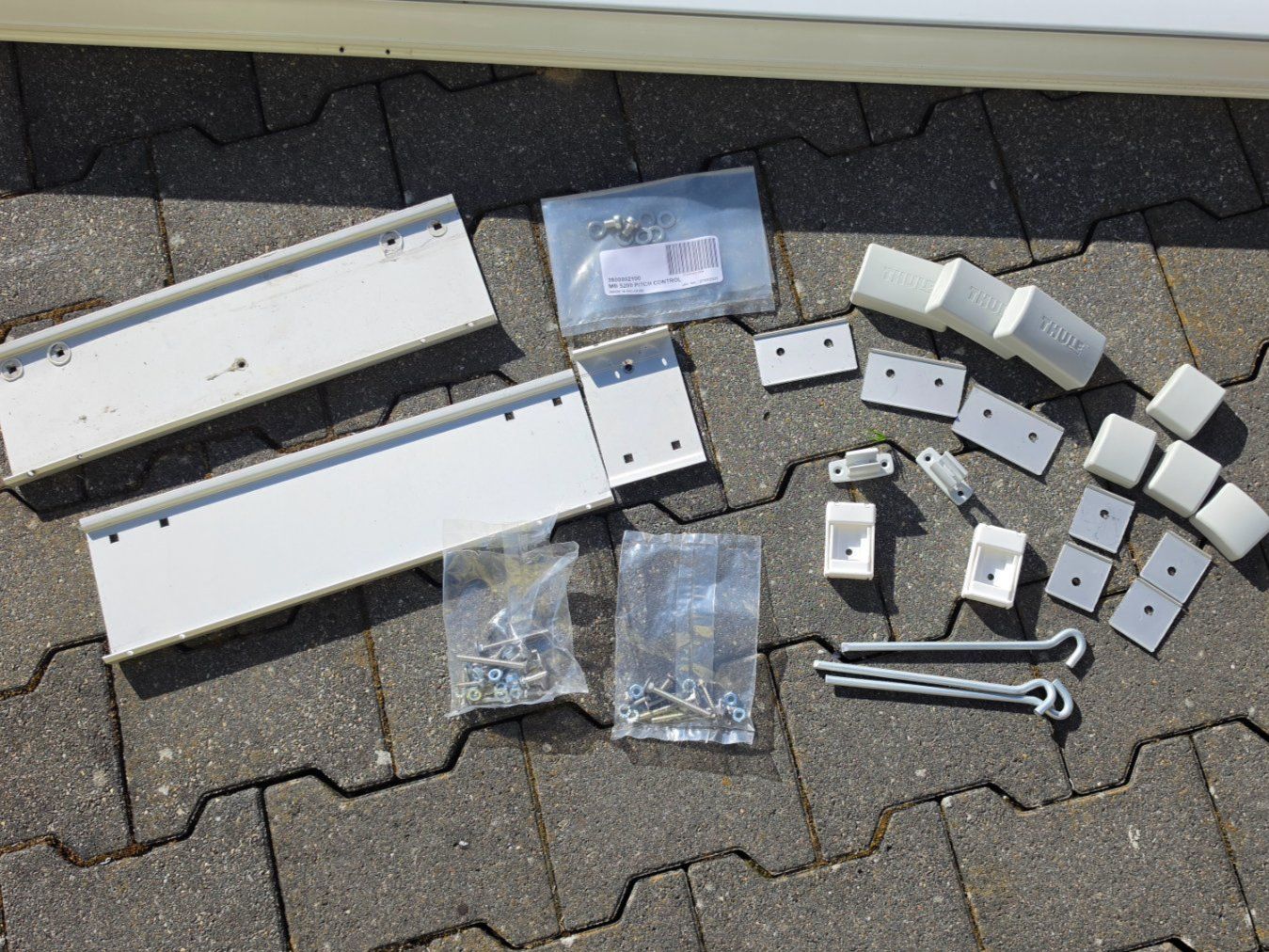 Thule Tende da sole: Thule Markise, 4.5m komplett Set – Usato da Lotzwil venduto da Sternharry 6