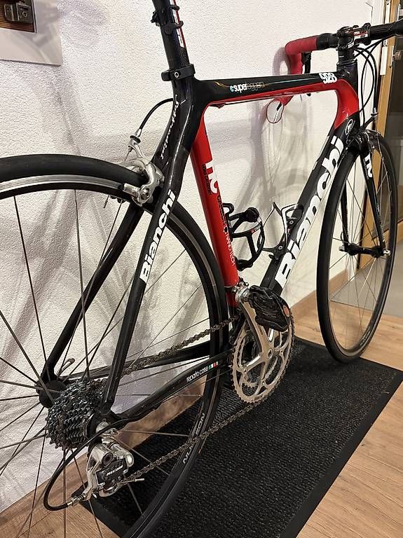 Velos: Vélo de course Bianchi 928 Carbone  – Gebraucht aus Ardon von ren_nzy8 2