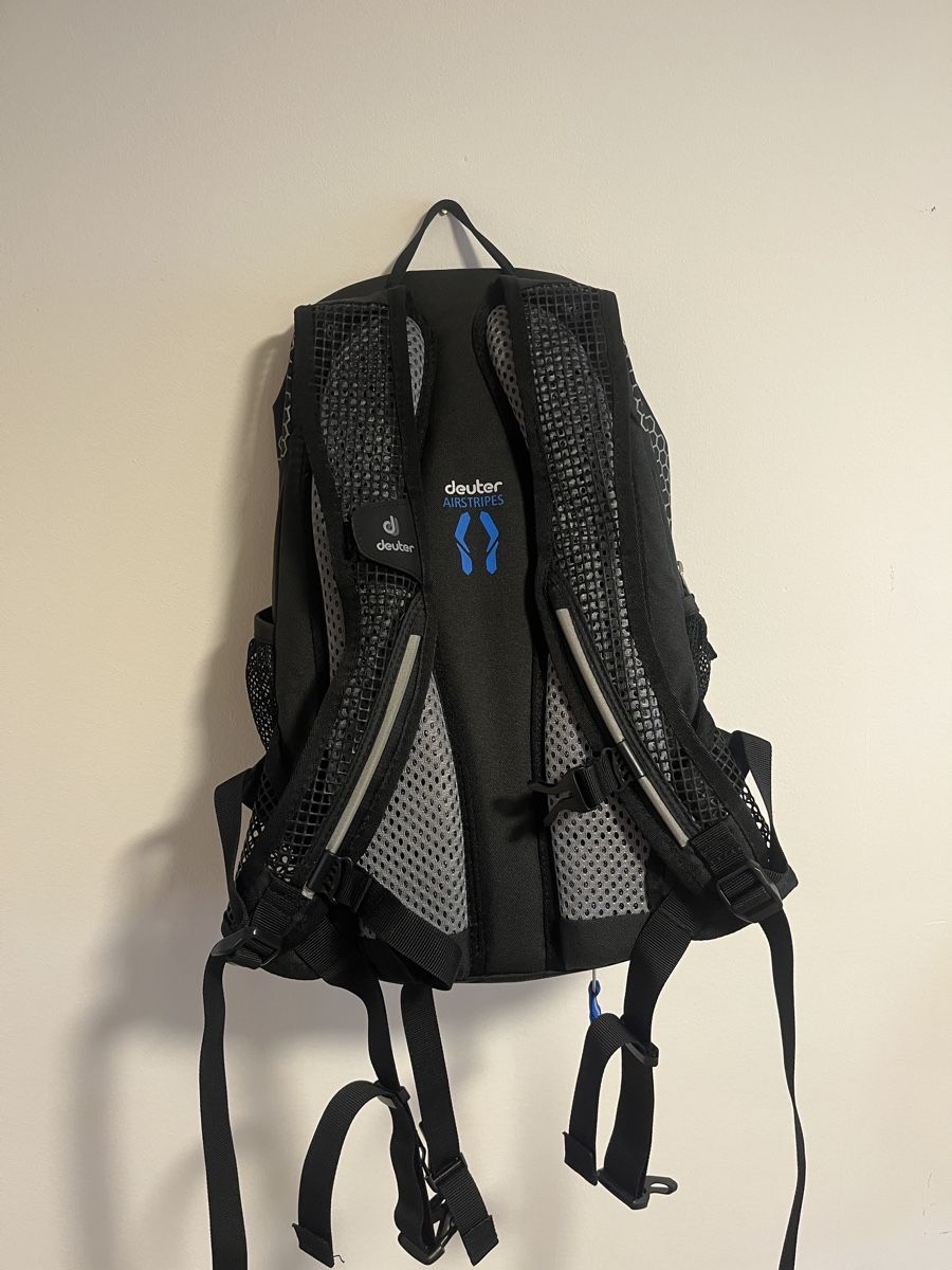 Deuter Rucksäcke: Neuer Deuter Wander/Trailrunningrucksack – Neu (gemäss Beschreibung) aus Kerns von max_g85z 2