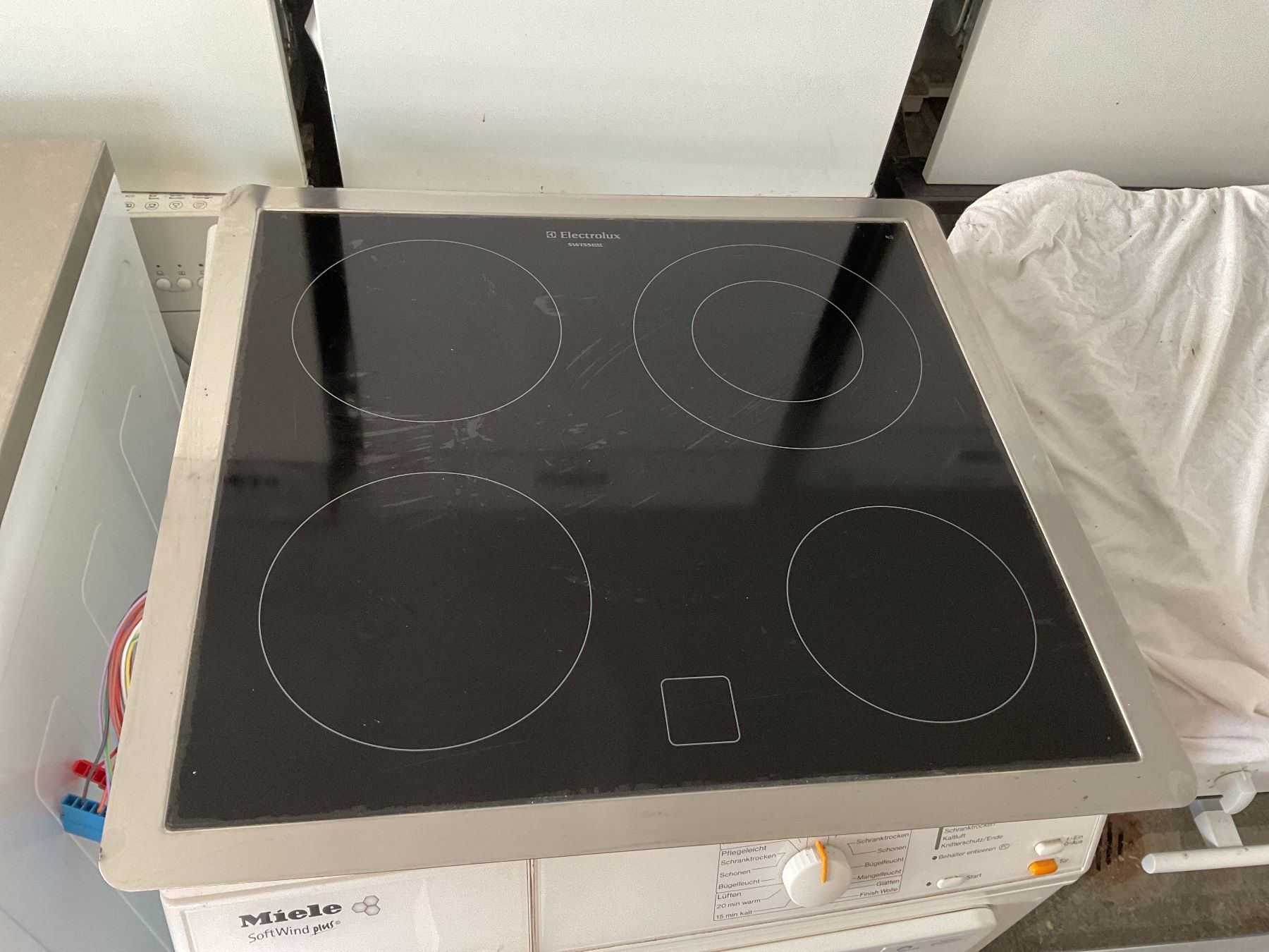 Piatti di portata: Electrolux Kochfeld GK56PPLRCN 7.0 kW – Usato da Uster venduto da Hotelliquidation