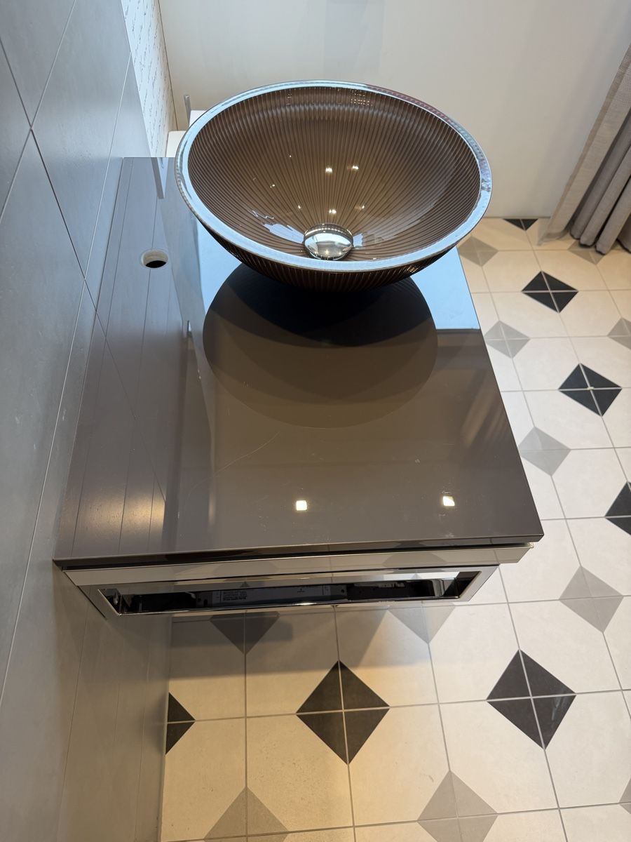 Badezimmermöbel: Sanipa Waschtischset – Neu (gemäss Beschreibung) aus Amriswil von deluxe_bad 2