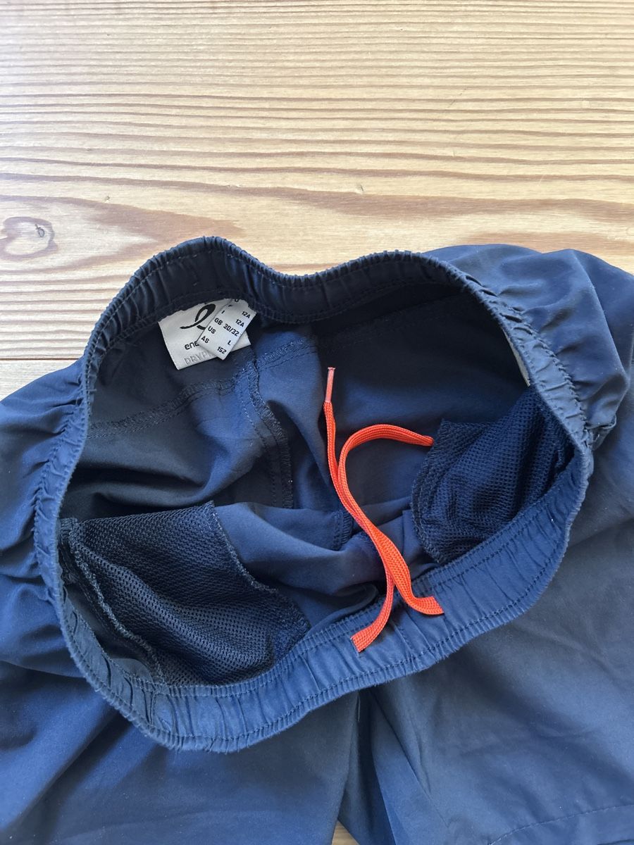 Pantaloni: Sportliche Shorts Grösse 152 – Usato da Bern venduto da nin_6tc5 2