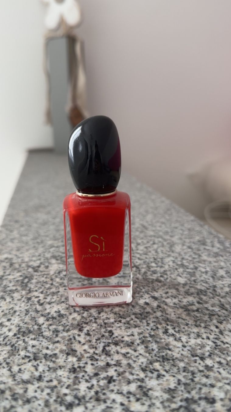 Armani Profumi & Eau de Toilette: Si Passione by Giorgio Armani 30ml – Nuovo (secondo la descrizione) da Oftringen venduto da tola19