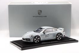 Porsche 911 992 Sport Classic Heritage Interior 1:18 Spark