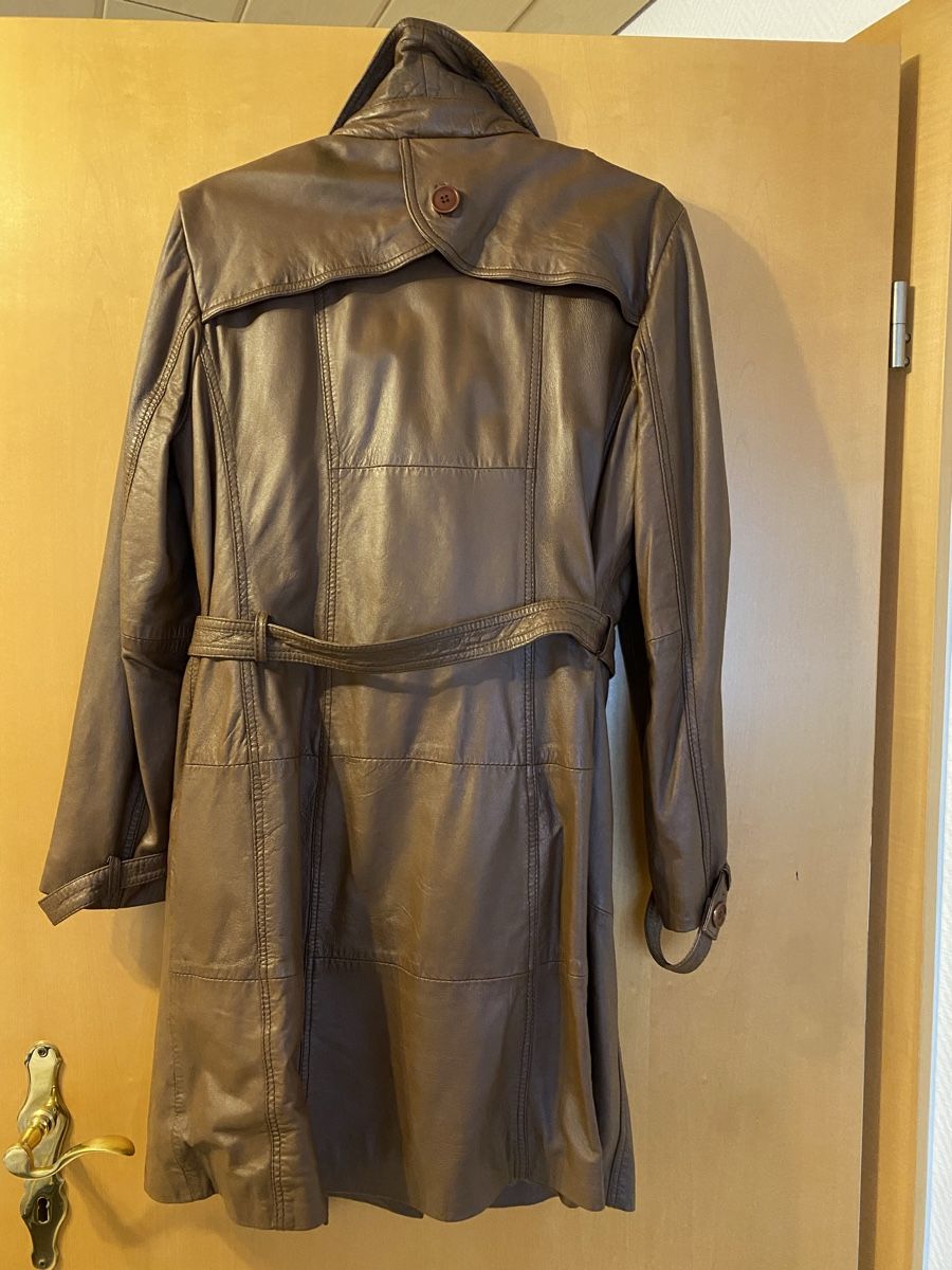 Cappotti: Ledermantel Damen Gr. 40 braun – Usato da Buchrain venduto da Sisi83 2