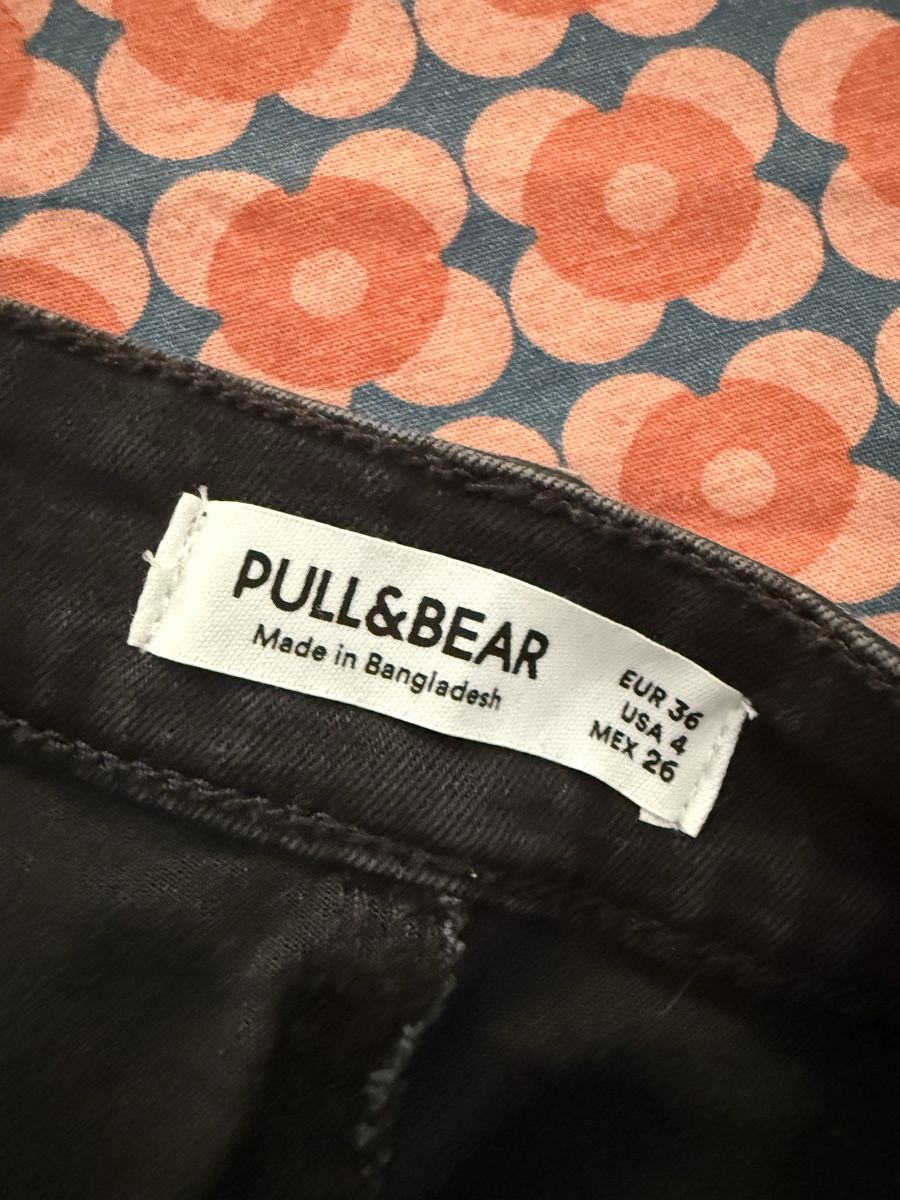 Pull&Bear Hosen: Pull&Bear Jeans Shorts, Schwarz, Grösse 36 s – Gebraucht aus Adliswil von wio_78dl 2