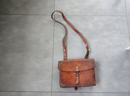 Ancienne sacoche en cuir