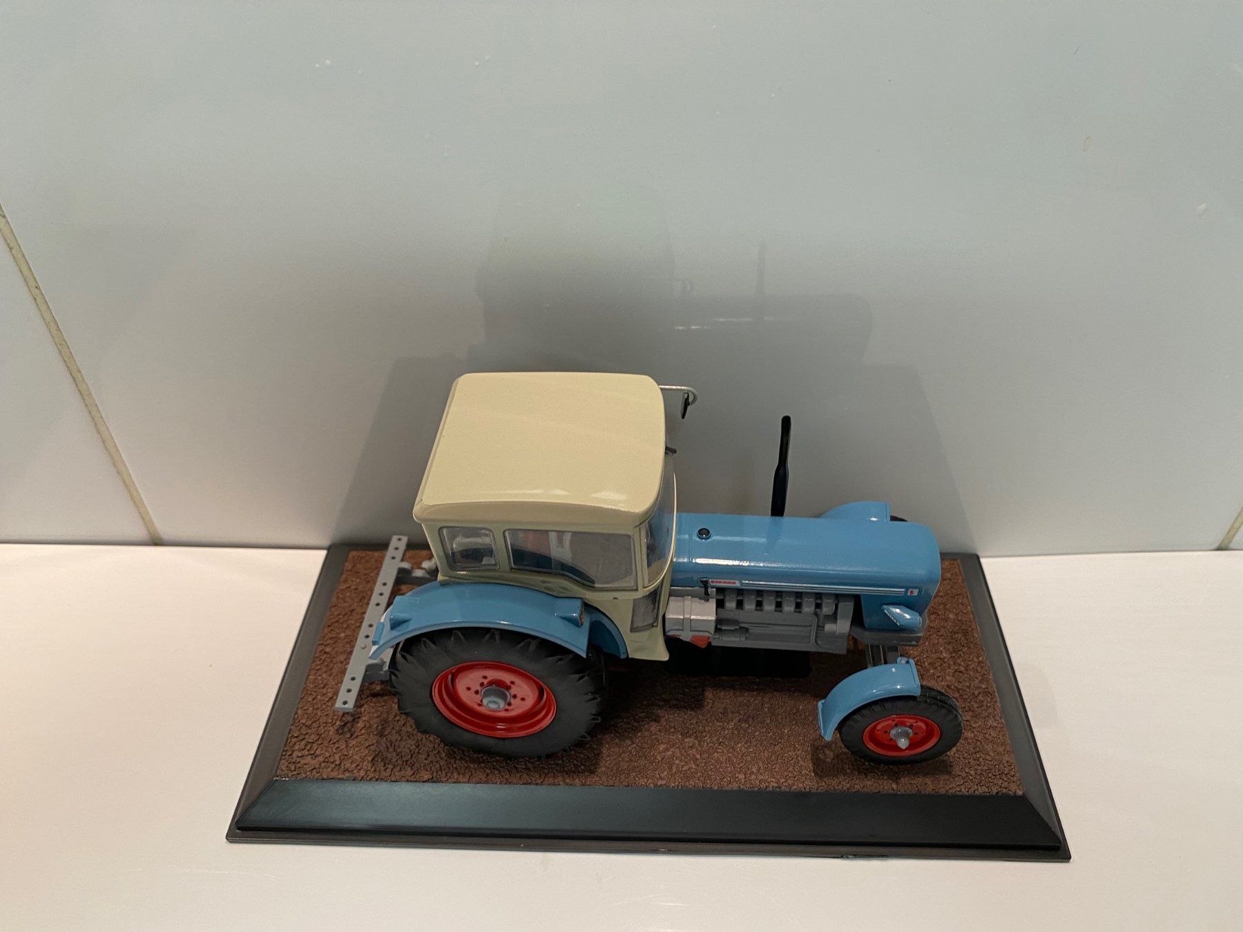 Kit di modellismo & Modellini statici: Traktor Eicher Wotan II 1968 1-32 185 – Nuovo e nell'imballaggio originale da Stäfa venduto da thebrand 6