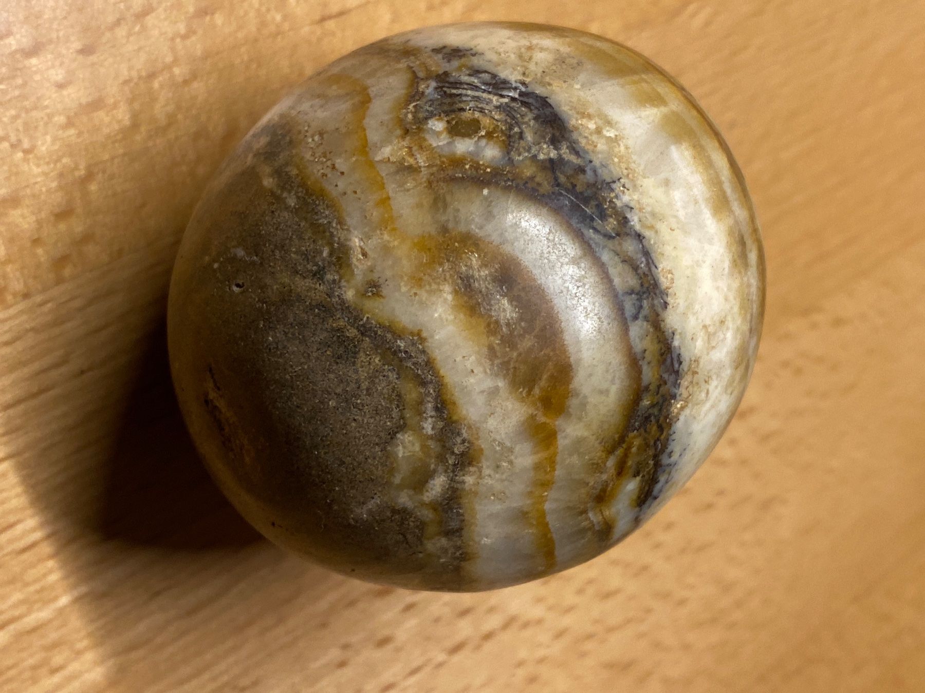 Mineralien & Heilsteine: Schöner Stein rundgeschliffen – Gebraucht aus Mülligen von Flockenstiel 1