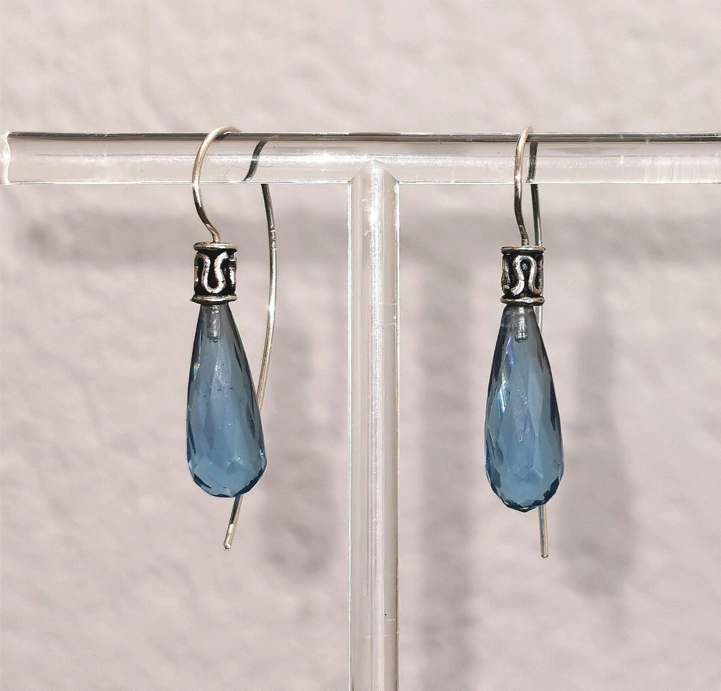 Orecchini pendenti & Orecchini a lobo: Boucles d'oreilles Ag 925/Quartz bleu – Nuovo e nell'imballaggio originale da Veyrier venduto da Leilazizou