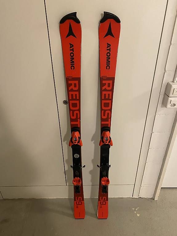 Atomic Skis: Atomic Fis Redster S9 152cm – Gebraucht aus Baar von sim_vl9f 1