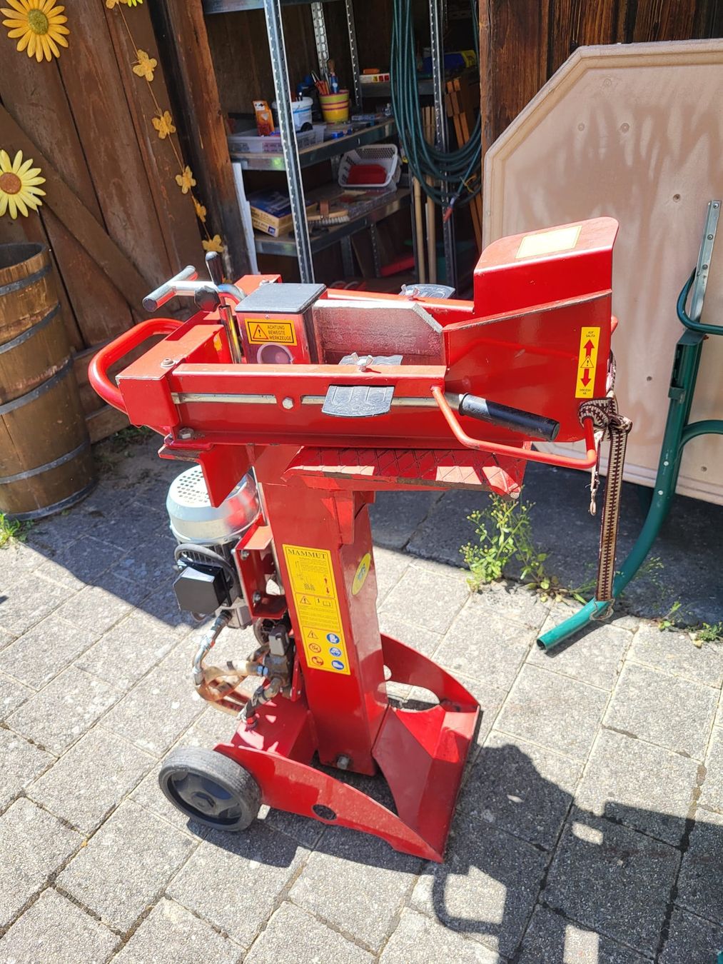 Tutte le macchine: Kast Holzspalter Preus verhandelbar abholbar in Wolfhalden – Usato da Wittenbach venduto da ValentinaG 2