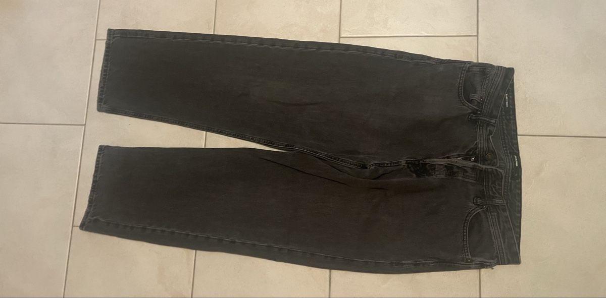 Jack & Jones Jeans: Baggy Jeans Schwarz – Gebraucht aus Münchenbuchsee von nia_w9q5 2