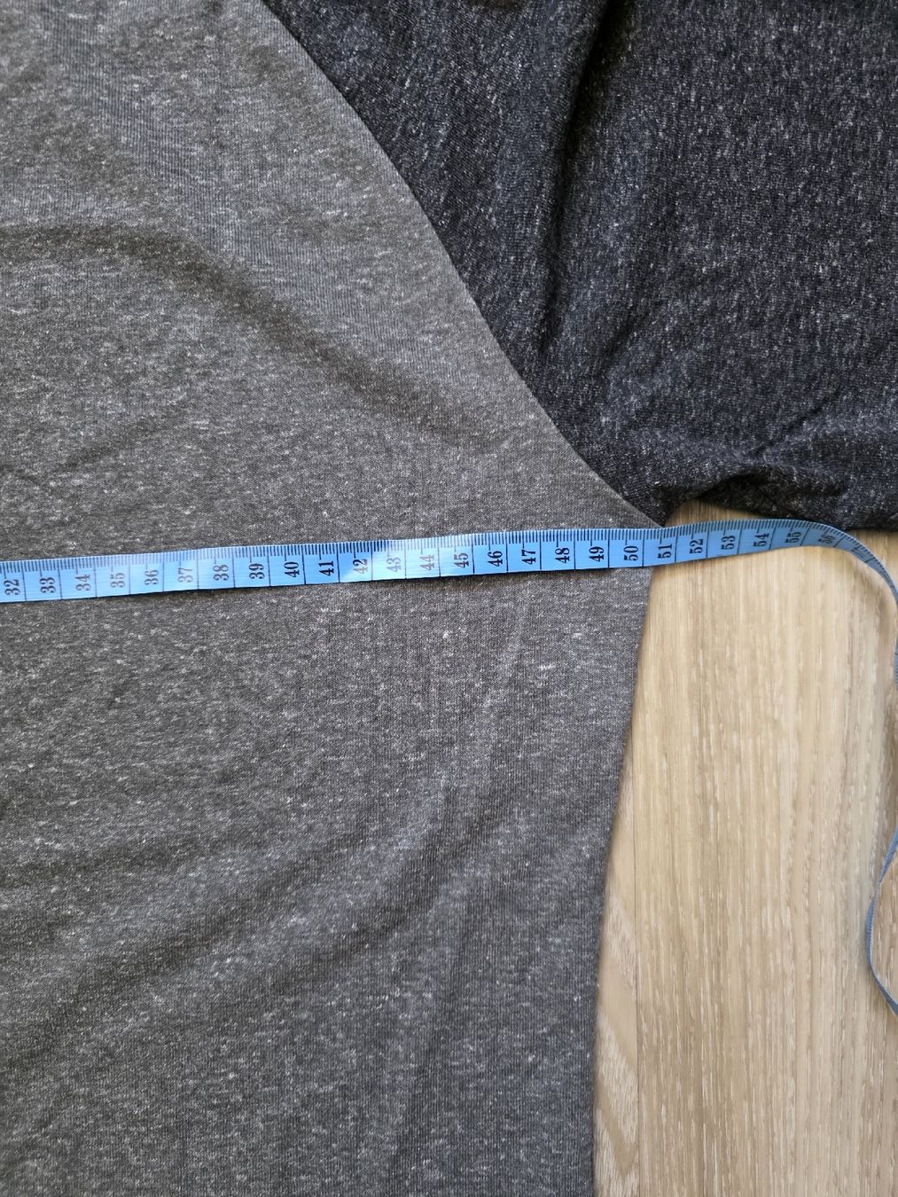 T-Shirts: T-shirt Gr L – Gebraucht aus Interlaken von NataliiaS 3