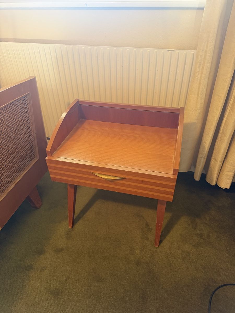 Letti: Chambre à coucher complète vintage 1950 – Usato da Nyon venduto da Oceandrive305 6