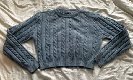 Edler Strickpullover in Hellblau, Grösse m, Top Zustand!