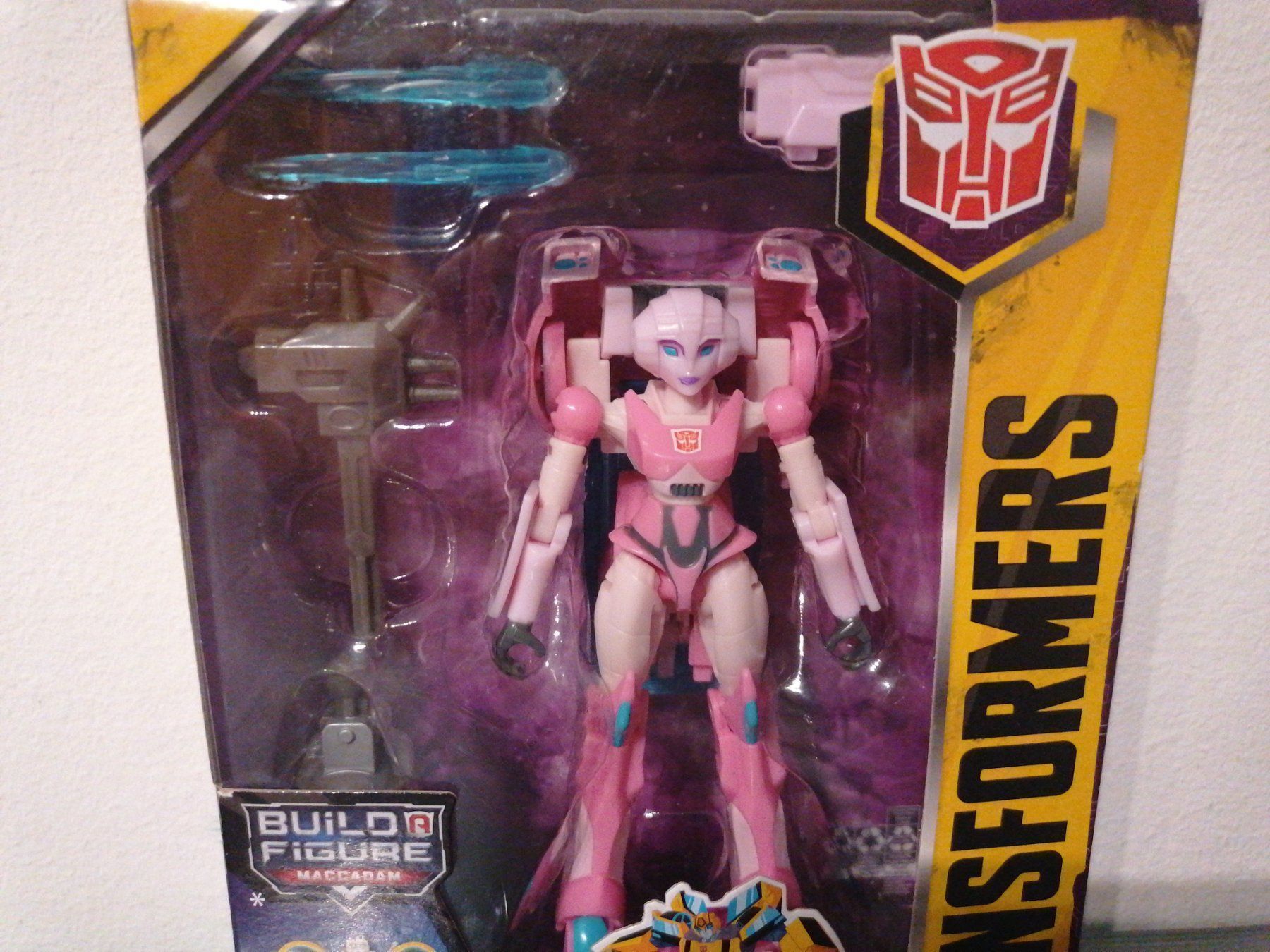 Hasbro Spielzeuge: Hasbro Transformers Bumblebee Cyberverse NP: CHF 37.- – Neu und originalverpackt aus Bäch SZ von Swissy46 1