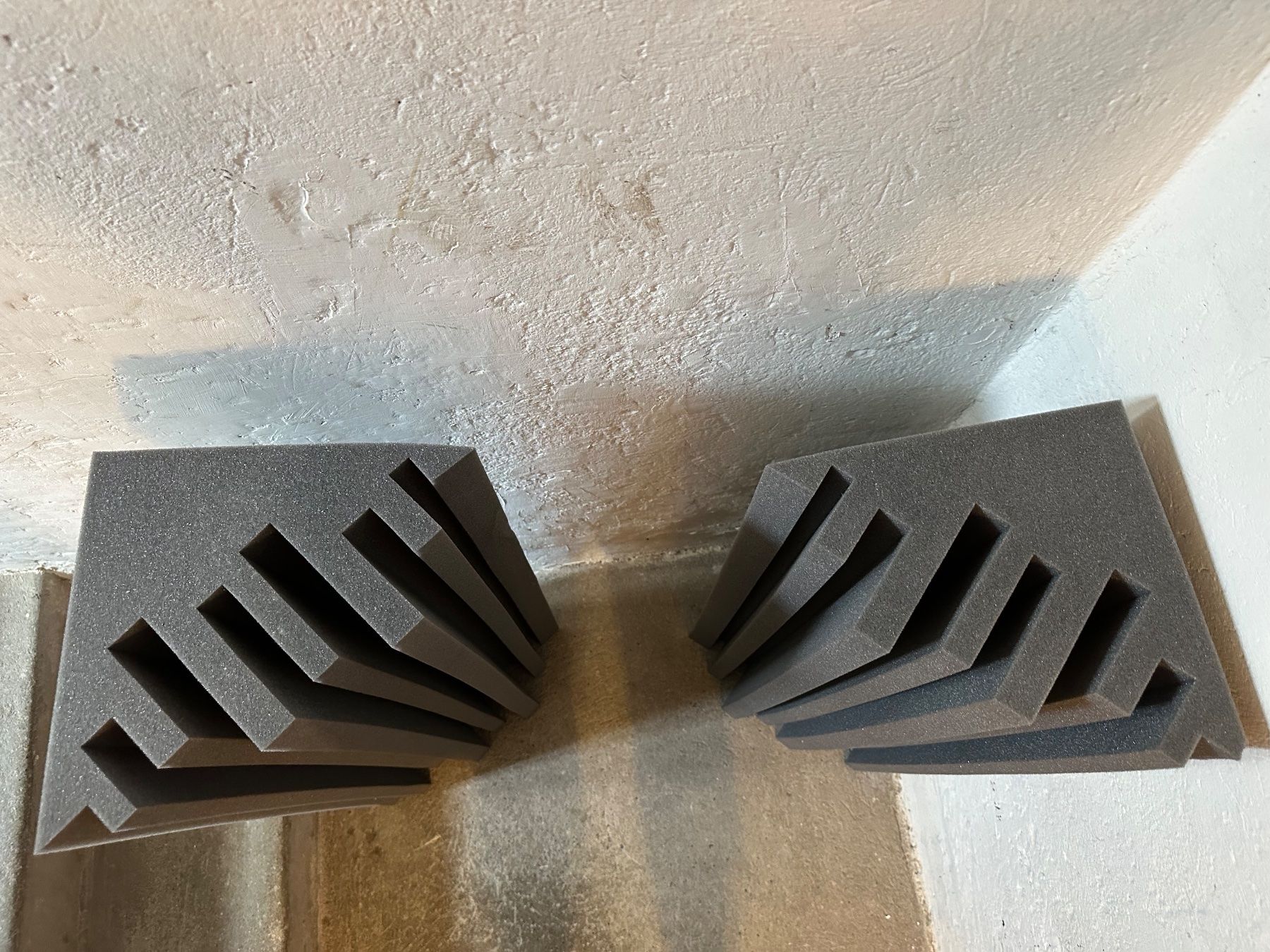 Strumenti musicali: Bass Traps PREMIUM PU EWOS – Usato da fribourg venduto da gatoa 1
