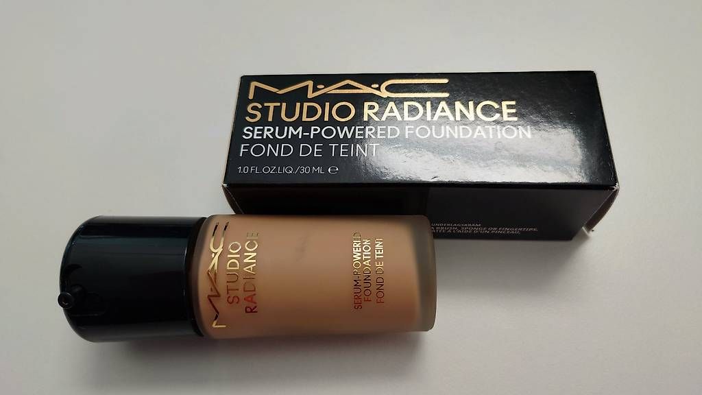 Make-up: MAC Studio Radiance Serum-Powered Foundation – Nuovo (secondo la descrizione) da Beringen venduto da jam_2w5z