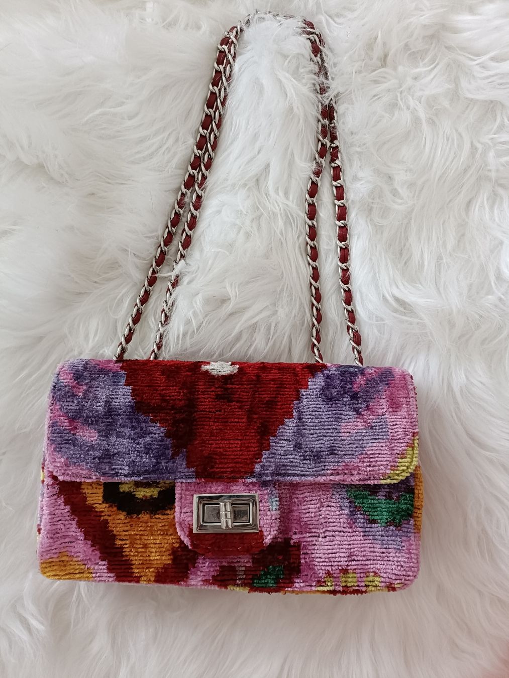 Taschen für Damen: Tasche Velvetica – Neu (gemäss Beschreibung) aus Chur von ChabaNala