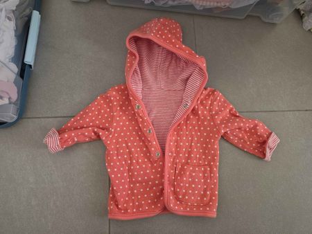 56 Baby Kapuzenjacke 