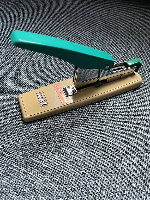 Tutti gli attrezzi: Bostitch Blockheftmaschine MAX HD-3D – Usato da Hochdorf venduto da pce_g9vx 1