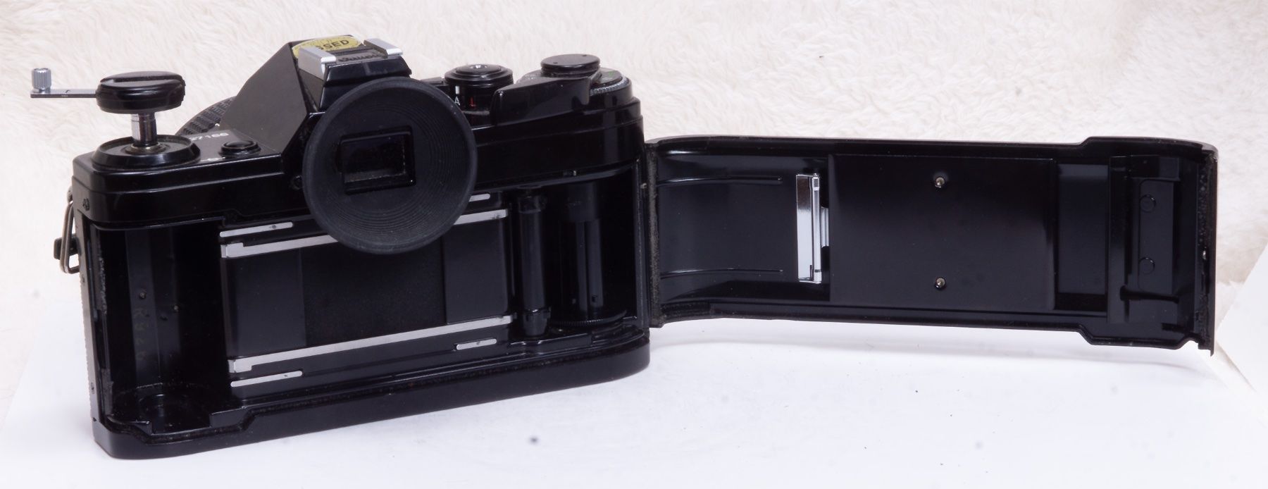 Canon Fotocamera: Canon AE-1 und 3 Objektive – Usato da Zürich venduto da phueni 6