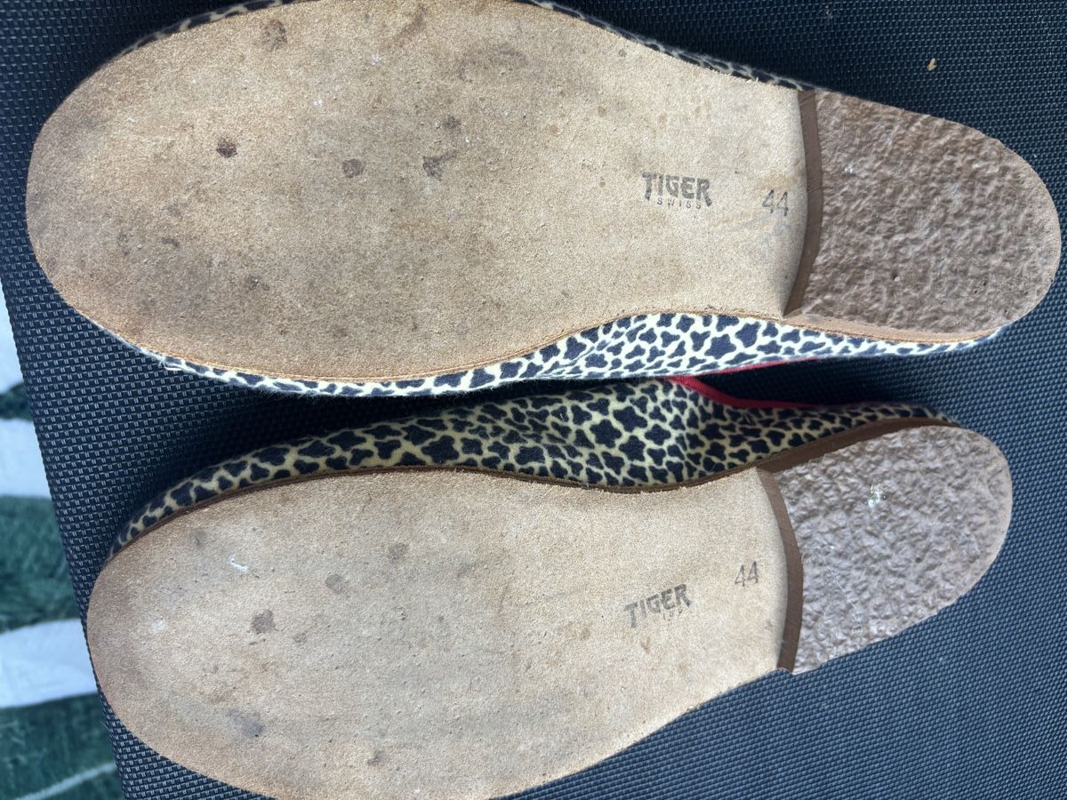 Tiger Swiss Herrenschuhe: Pantoletten gr.44 Tiger Swiss – Gebraucht aus Zug von Biki72 3