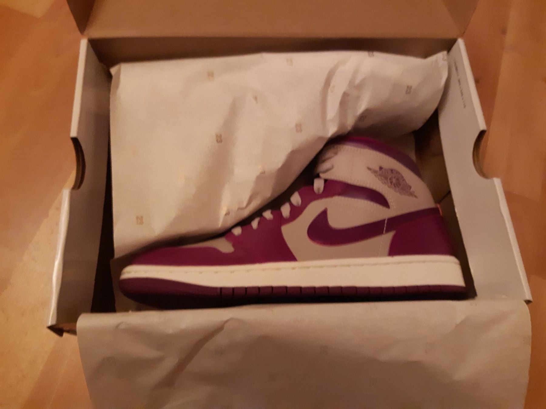 Scarpe da uomo: Air Jordan 1 mid 41 neuves – Nuovo e nell'imballaggio originale da Chêne-Bourg venduto da Gabrisca 4
