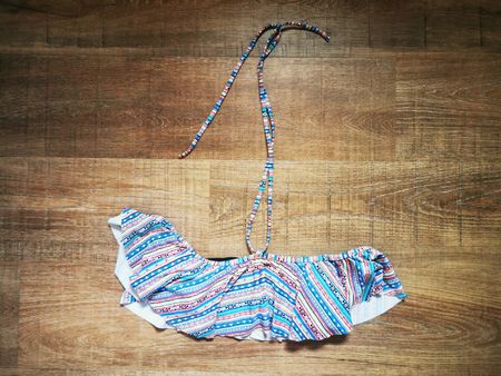 Bikini Oberteil Fransen Sommer Gr M neuwertig im Ethno-Look 