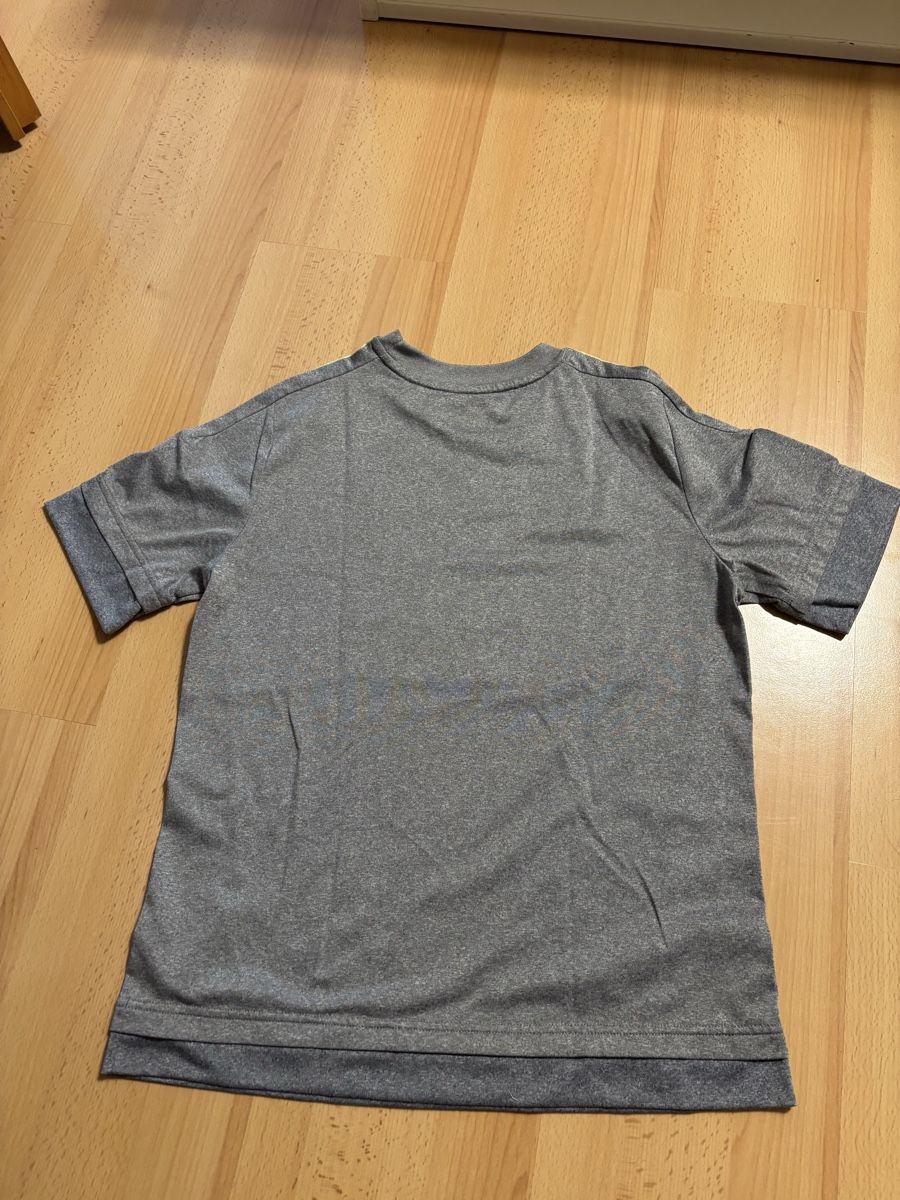 Adidas Leibchen & Hosen: Maillot Adidas Real Madrid climacool grise – Gebraucht aus Chapelle (Glâne) von cel_72mh 1