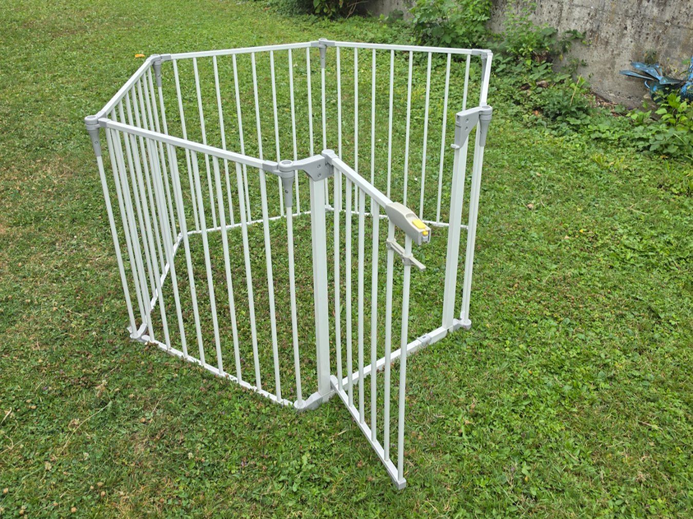 Hauck Box & Barriere di sicurezza: Hauck Laufgitter Metall weiss – Usato da Dietikon venduto da 6414yvonne 1