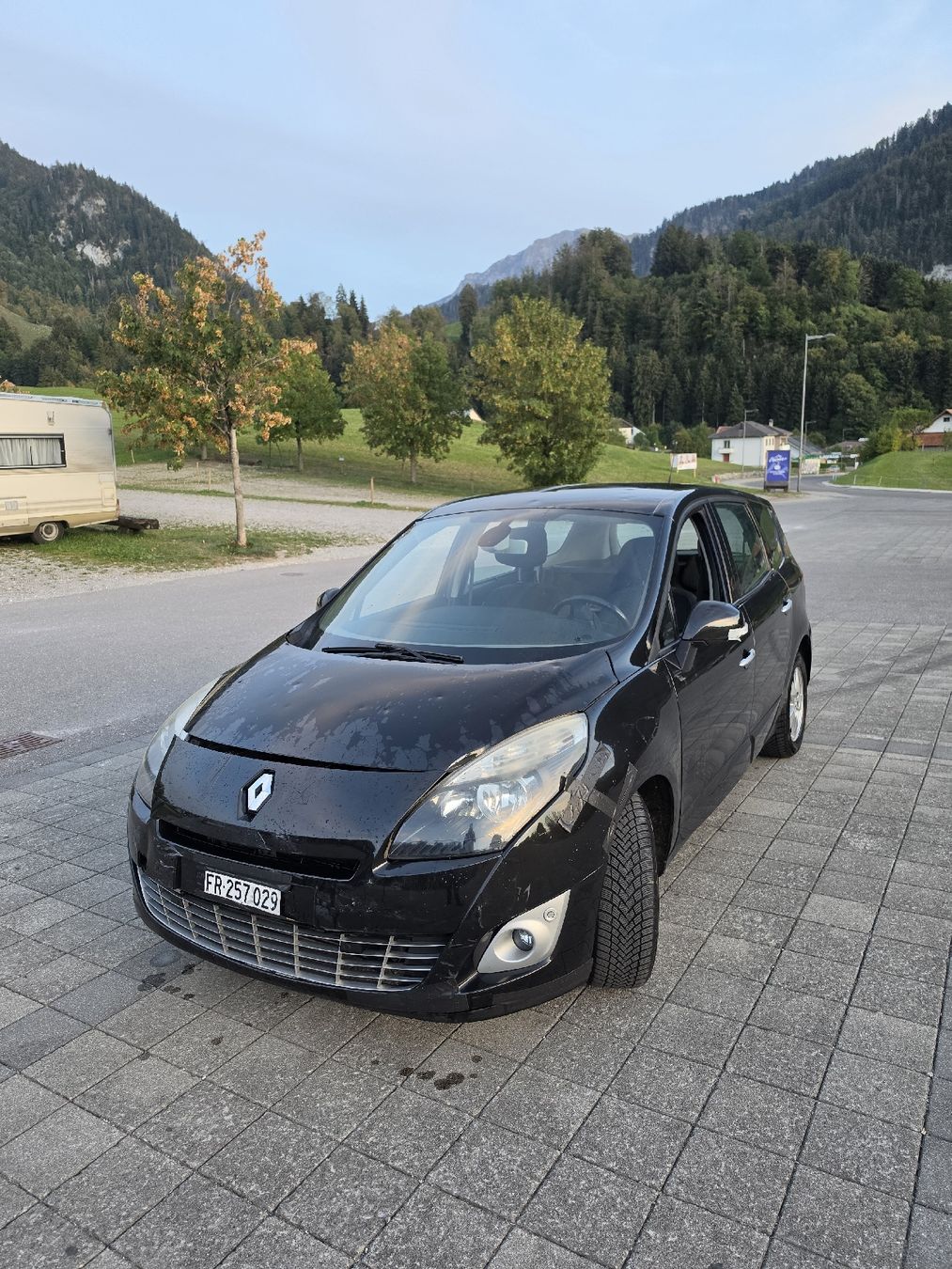 Autos: Renault Scenic – Gebraucht aus Charmey (Gruyère) von lal_lzp7