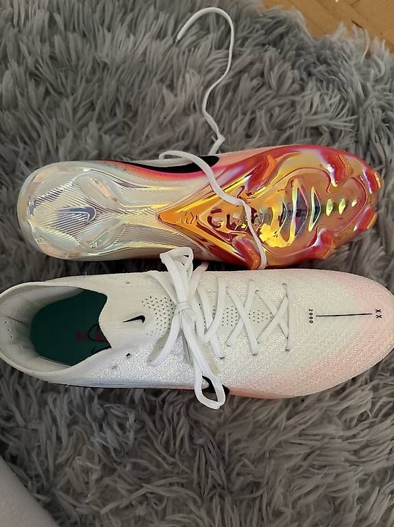 Scarpe da uomo: Nike Mercurial Special Edition – Usato da Basel venduto da pau_s6pv 1
