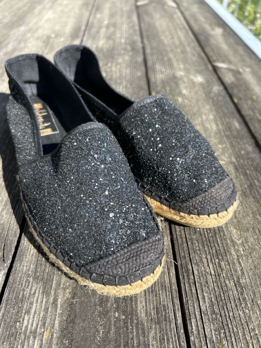 Scarpe da donna: Schicke Espadrilles Vidorreta, schwarz, Gr.38 – Usato da Kirchdorf BE venduto da Stella130 1