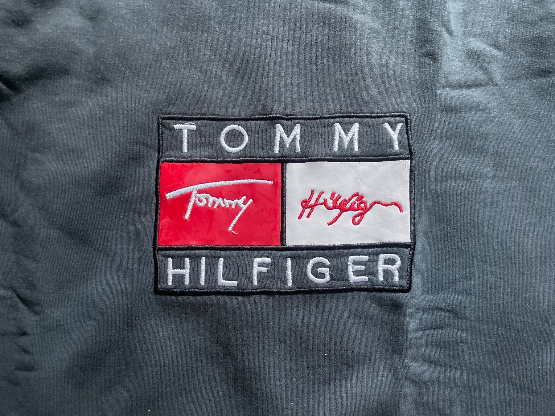 Tommy Hilfiger Maglioni & Felpe: Vintage Tommy Hilfiger Pulli Grösse L – Usato da Winterthur venduto da cheerio97 2