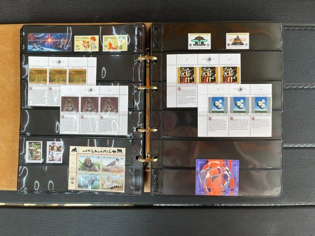 Album: Briefmarkenalbum Genferämter / Uno Genf – Usato da Niederwil AG venduto da dahu75 7