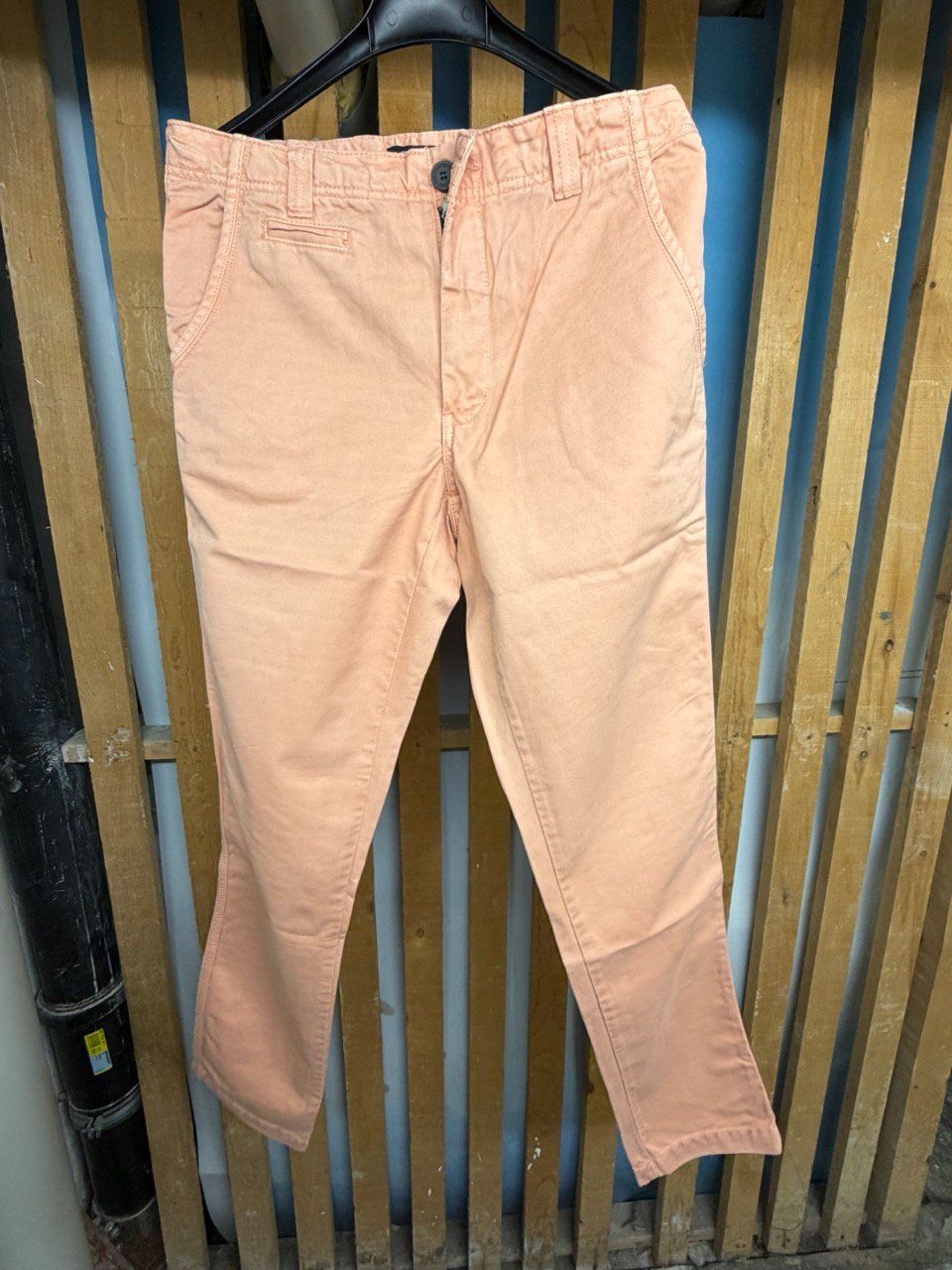 Pull&Bear Jeans: Jeans pull and bear homme couleur saumon 40 – D'occasion à Lausanne par Brasco06