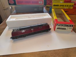 Fleischmann 4235 Diesellok 221 131-6 DB DC, H0