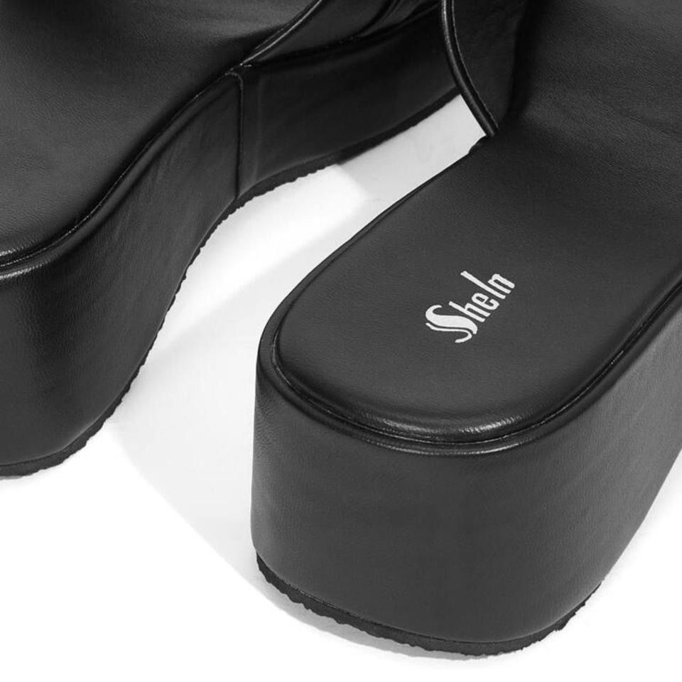 Shein Scarpe da donna: Black heart platform sandals, size 40 – Nuovo e nell'imballaggio originale da Winterthur venduto da hachiscutecloset 2