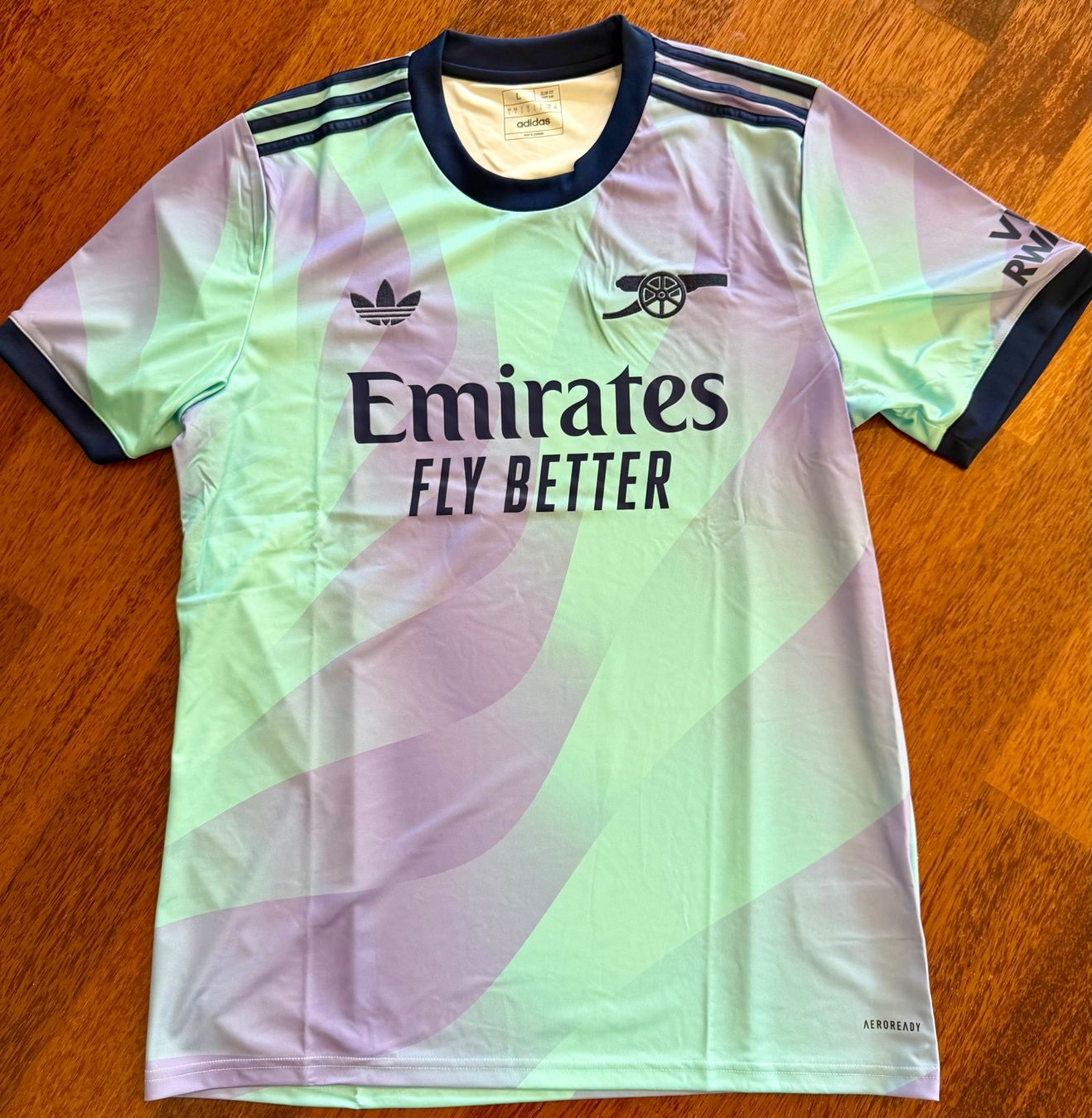 Adidas Leibchen & Hosen: Arsenal Third Shirt - 2024/25 – Neu (gemäss Beschreibung) aus Hermetschwil-Staffeln von Beat131