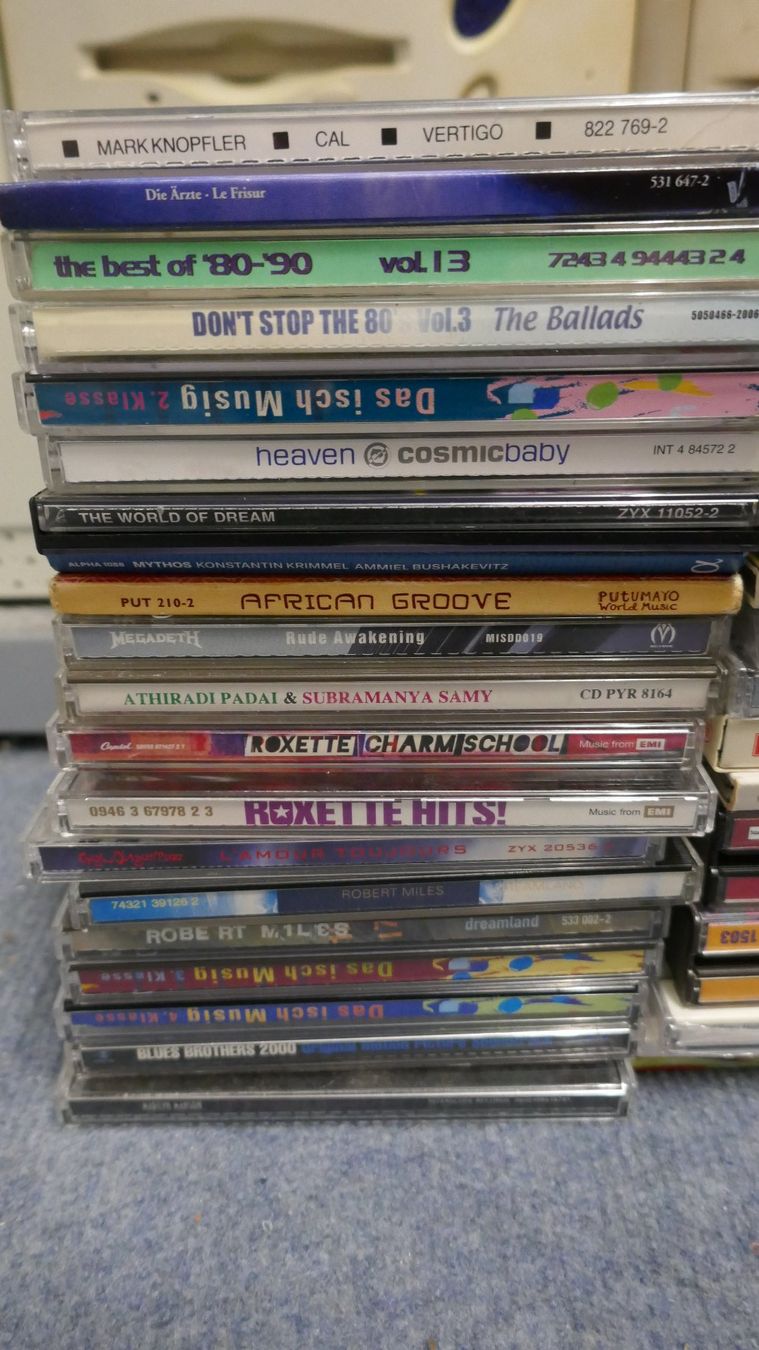 CDs: Grosse CD-Sammlung – D'occasion à Wenslingen par FairlightCMI 2