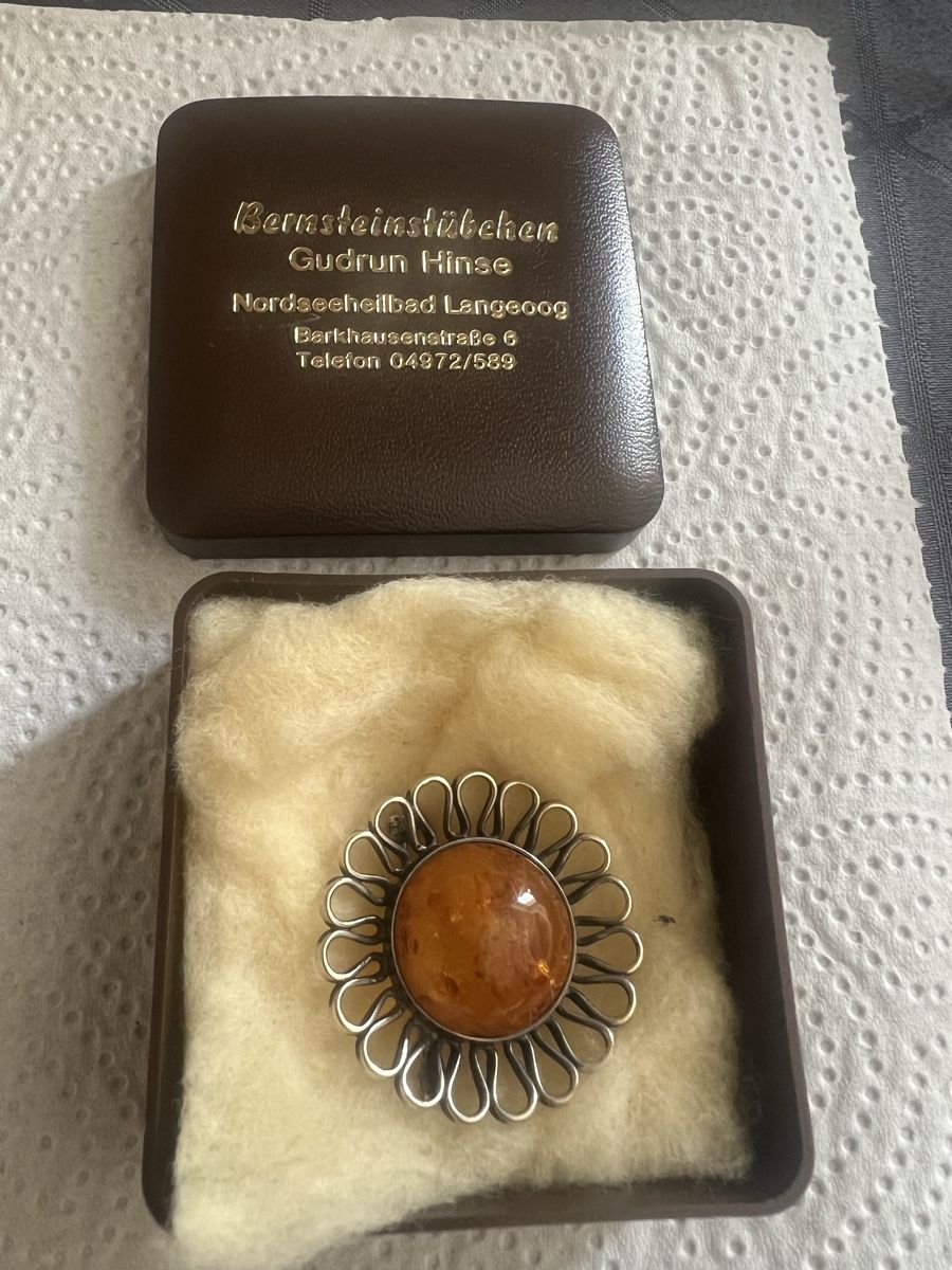 Broches & Aiguilles: Brosche Silber u d Bernstein  – D'occasion à Zürich par jao_2bx7 2
