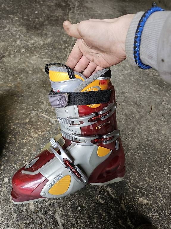 Scarpe da uomo: Skischuhe Tecnica – Usato da Weiningen TG venduto da Briandickenmann