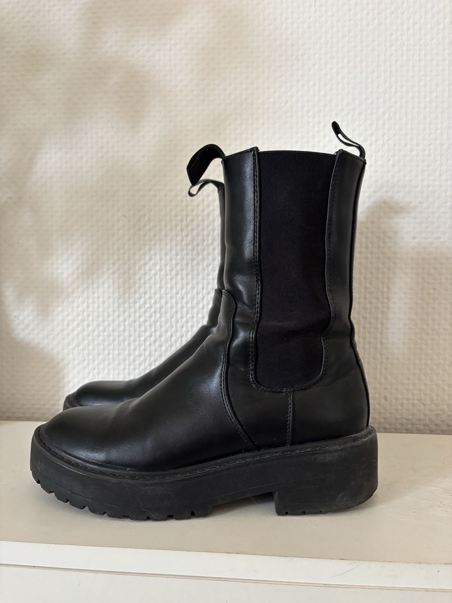 Damenschuhe: Bottines noires  – Gebraucht aus Lausanne von shabnam.t 3
