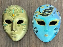 Schöne Venezianische KERAMIK-MASKEN / 2er-Set / Top!
