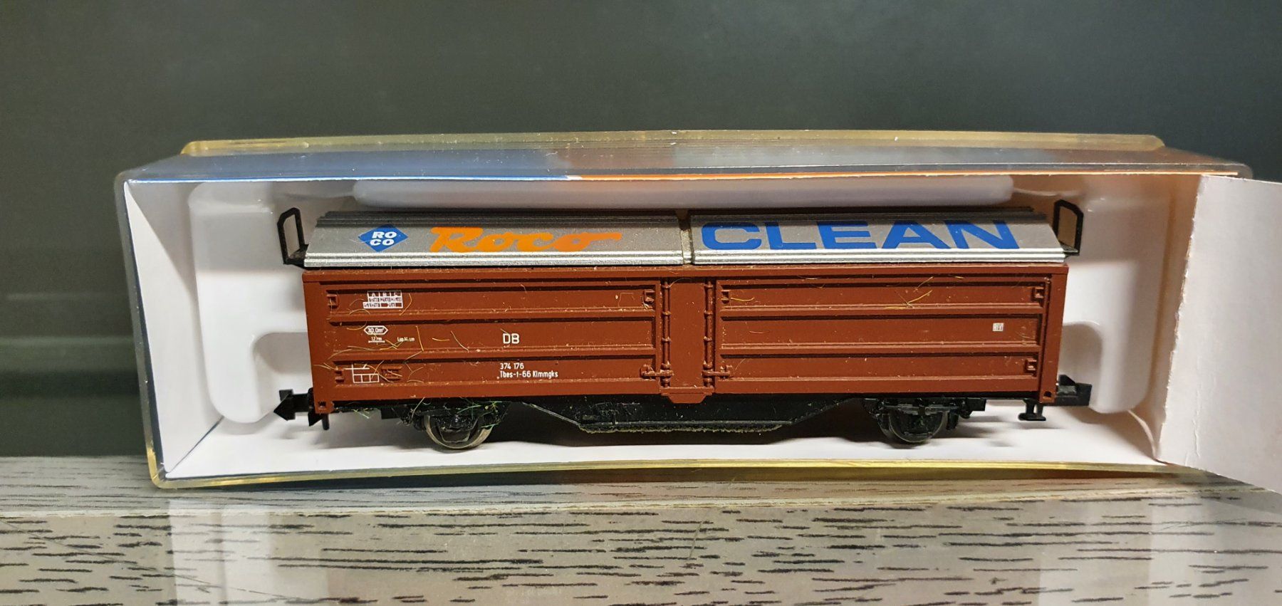 Roco Modelleisenbahnen: ROCO:N: SCHIENENPUTZWAGEN OVP – Gebraucht aus Biglen von taunus82