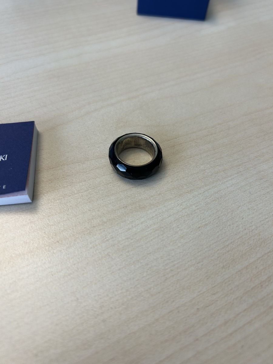Swarovski Ringe: Swarovski Ring schwarz – Neu (gemäss Beschreibung) aus Zuchwil von celixne 3
